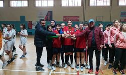 Manisa’da Okul Sporları Futsal Gençler İl Birinciliği müsabakaları sona erdi