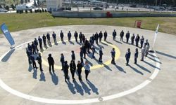 Manisa Şehir Hastanesi’nde temizlik işçilerinden 8 Mart'a özel Kareografi