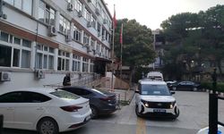 CHP'li Kemalpaşa Belediyesine yönelik usulsüzlük operasyonunda 2 tutuklama