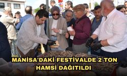Manisa'daki festivalde 2 ton hamsi dağıtıldı