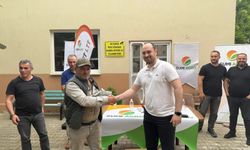 Sarıgöl'de Unlubit zararlısına karşı feromon tuzakları dağıtıldı