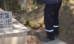 Naylon poşete sarıp mezarlığa attılar
