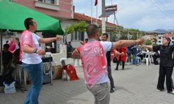 Demirci'de 5 genç için temsili askerlik eğlencesi düzenlendi