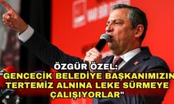 Özgür Özel: "Gencecik belediye başkanımızın tertemiz alnına leke sürmeye çalışıyorlar"
