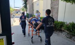Gezi teknesinde düşen personel deniz ambulasıyla tahliye edildi