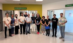 Ak Gençlik Şehir Hastanesinde miniklere moral oldu