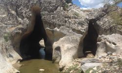 Selendi’de antik "Delikli Bent" keşfedilmeyi bekliyor