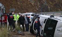 Fethiye’de yolcu minibüsü devrildi: 7 yaralı