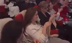 İzmir'de 250 kadın örgü örerek film izledi