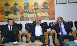 MHP Manisa “Hayırlı Günler Komşum” programı kapsamında Bitlisler Derneğine konuk oldu