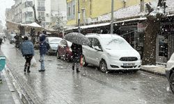 Gördes’te kar yağışı etkili oldu