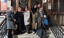 Manisa'da Miraç Kandili'nde 663 yıllık camide 80 kilo süt dağıtıldı