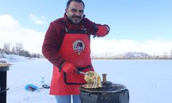 Meşhur tostçu, soğuk havada şov yapmak isterken kendini yaktı