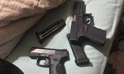 Polis pizzacı kılığına girdi, "Baron abla" lakaplı torbacı kadını yakaladı