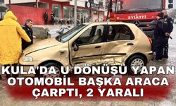 Kula'da U dönüşü yapan otomobil başka araca çarptı, 2 yaralı