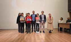 Sarıgöl’de minik yüreklerden İstiklal Marşı coşkusu