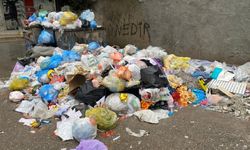 Buca'da grev bitti, çöp çilesi bitmedi