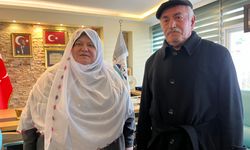 Giyim tarzı nedeniyle hedef alınan Belediye Başkanı Akgün'e öğretmeninden destek