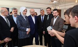 Bilal Erdoğan: "Siyasetçiler siyaseti için koşturacaklar, biz de sivil toplumda sivil toplum için koşturacağız"