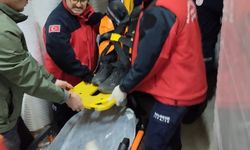 Asansör boşluğuna düşen adam itfaiye ekiplerince kurtarıldı