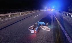 Devrilen motosikletin sürücüsü hayatını kaybetti