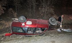 İki otomobil çarpıştı: 2'si çocuk 5 yaralı