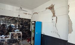 Denizli'de 5.1'lik depremin ardından bazı işletmelerde hasar meydana geldi