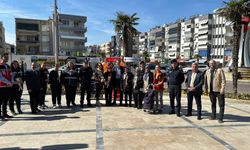 Salihli’de kadına yönelik şiddete karşı bilgilendirme stantları kuruldu