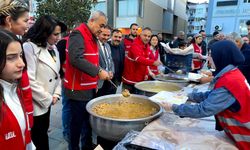 Kızılay'ın iftar çadırı Alaşehir'de dayanışmanın simgesi oldu
