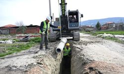 Selendi’de iki mahallenin daha altyapı sorunu tarih oluyor