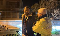 Üçüncü kez alkolden yakalanmamak için polisin üstüne araç sürüp kaçtı, yarım milyon lira ceza yedi