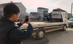 Abartı egzoz ile dolaştı, 58 bin lira ceza yiyince, "Devlet yakalar" mesajı verdi