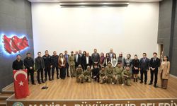 Öğrencilerin hazırladığı program büyük beğeni topladı