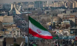 İran Devrim Muhafızları: "İsrail’deki hedeflere 1 ve 2 tonluk 30 ağır füze fırlattık"