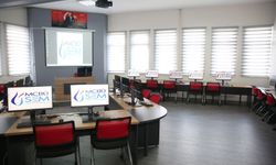 MCBÜSEM’de yeni bilgisayar laboratuvarı hizmete açıldı