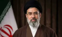 İran dini lideri Hamaney: "Basra Körfezi ve Hürmüz Boğazı'nda yeni bir sayfa açılıyor"