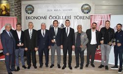 Kula ve Selendili iş insanlarına ödül