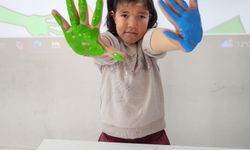 Otizm Farkındalık Günü’nde öğrencilerden anlamlı etkinlik