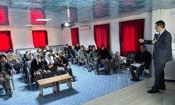 Selendi’de hacı adaylarına eğitim semineri