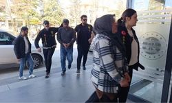 Halı çırpma sesi yüzünden komşularını öldüren  zanlılar adliyeye sevk edildi