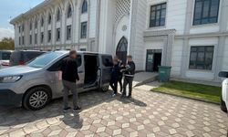 Kocaeli'nden araba çaldı Manisa'da sahte kimlikte konaklarken yakalandı