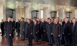 Anıtkabir'de 23 Nisan töreni