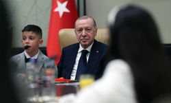 Cumhurbaşkanı Erdoğan, 23 Nisan'da koltuğunu Civan Boran'a devretti