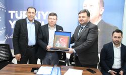 AK Parti Kula'da Mahalle Başkanları Toplantısı gerçekleştirildi