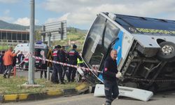 Can pazarı: Halk otobüsü devrildi 44 kişi yaralandı