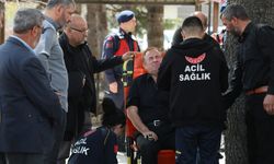 Eşinin cenazesinde fenalaştı, sağlıkçılar müdahale etti