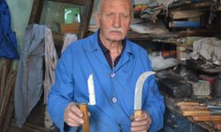 Manisa'nın 64 yıllık demircisi Demircili Orhan Usta hala iş başında