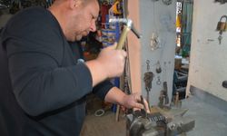 Manisa'nın son kirkit ustası zamana direniyor