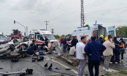 Takla atan otomobil ters döndü: 2'si çocuk 5 yaralı