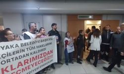 Karşıyaka'da memurlardan meclis girişi Başkan Ünsal’a alkışlı protesto